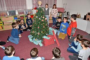 Ježíšek ve školní družině 19.12.2024, foto: Nepivodová Dana, Švec Jan